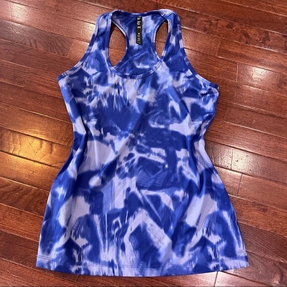 Lukka watercolor blue racer back active workout tank size medium - Picture 4 of 6